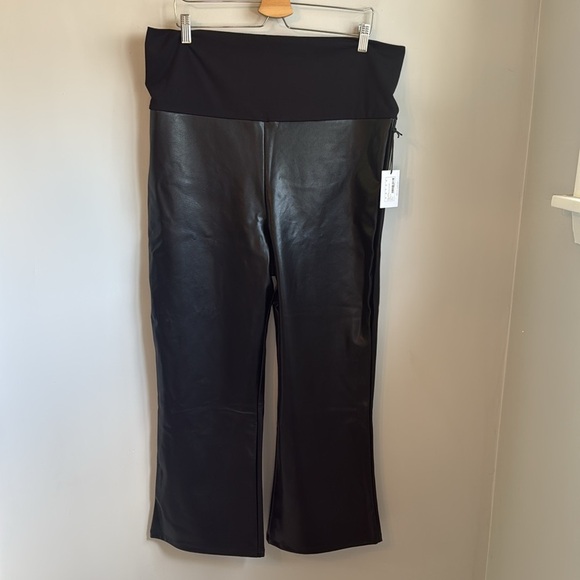 NWT Hatch The Vegan Stretch Leather Crop Flare SZ XL - Picture 5 of 7
